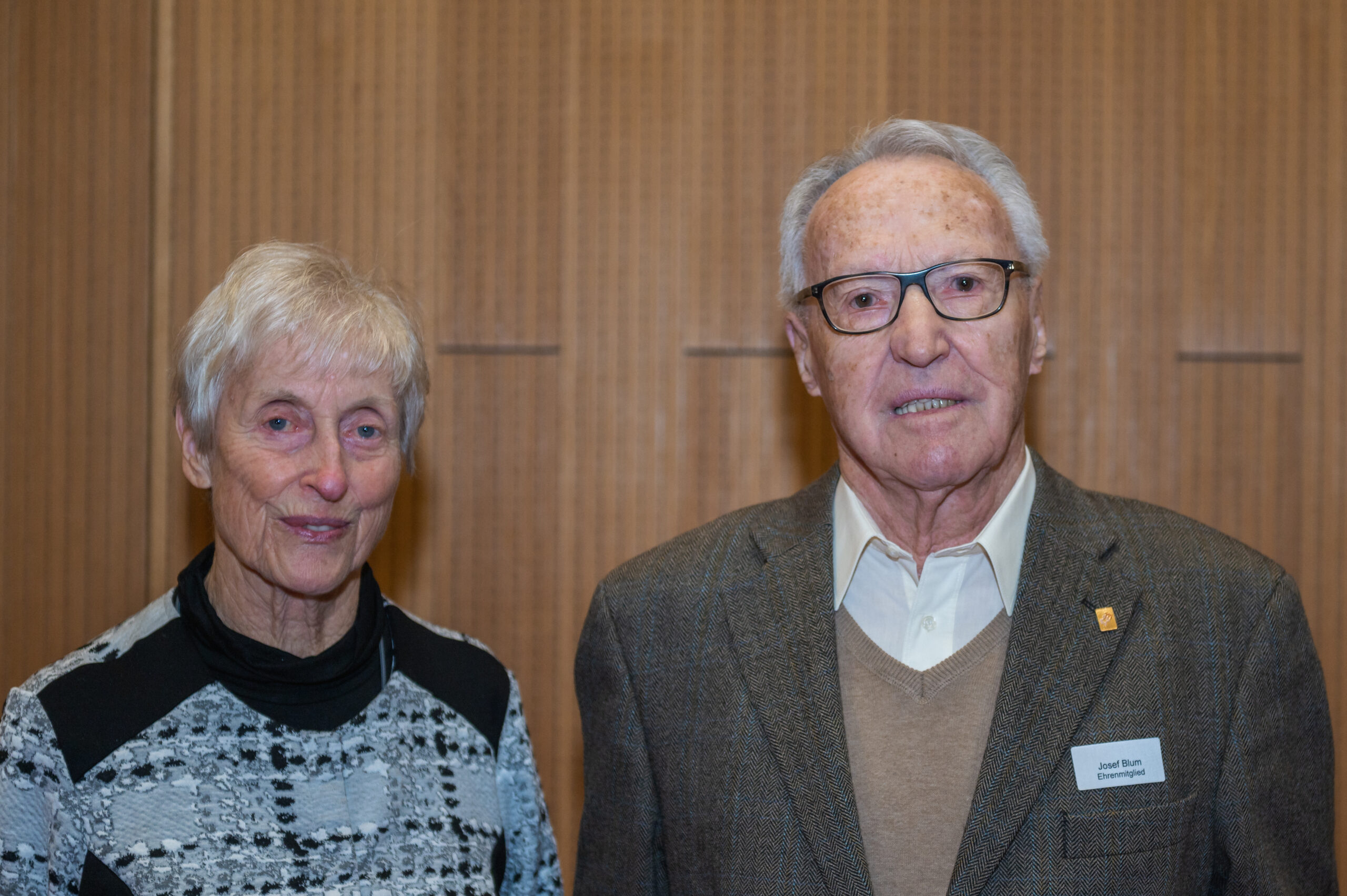 Turnverband Delegiertenversammlung-5407_älteste_Ehrenmitglieder Älteste anwesende Ehrenmitglieder, Martha Steiner und Josef Blum